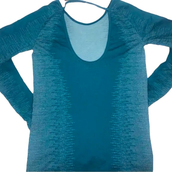 UNDER AMOUR Heat Gear Loose Coop Lache Suelto - Picture 4 of 10